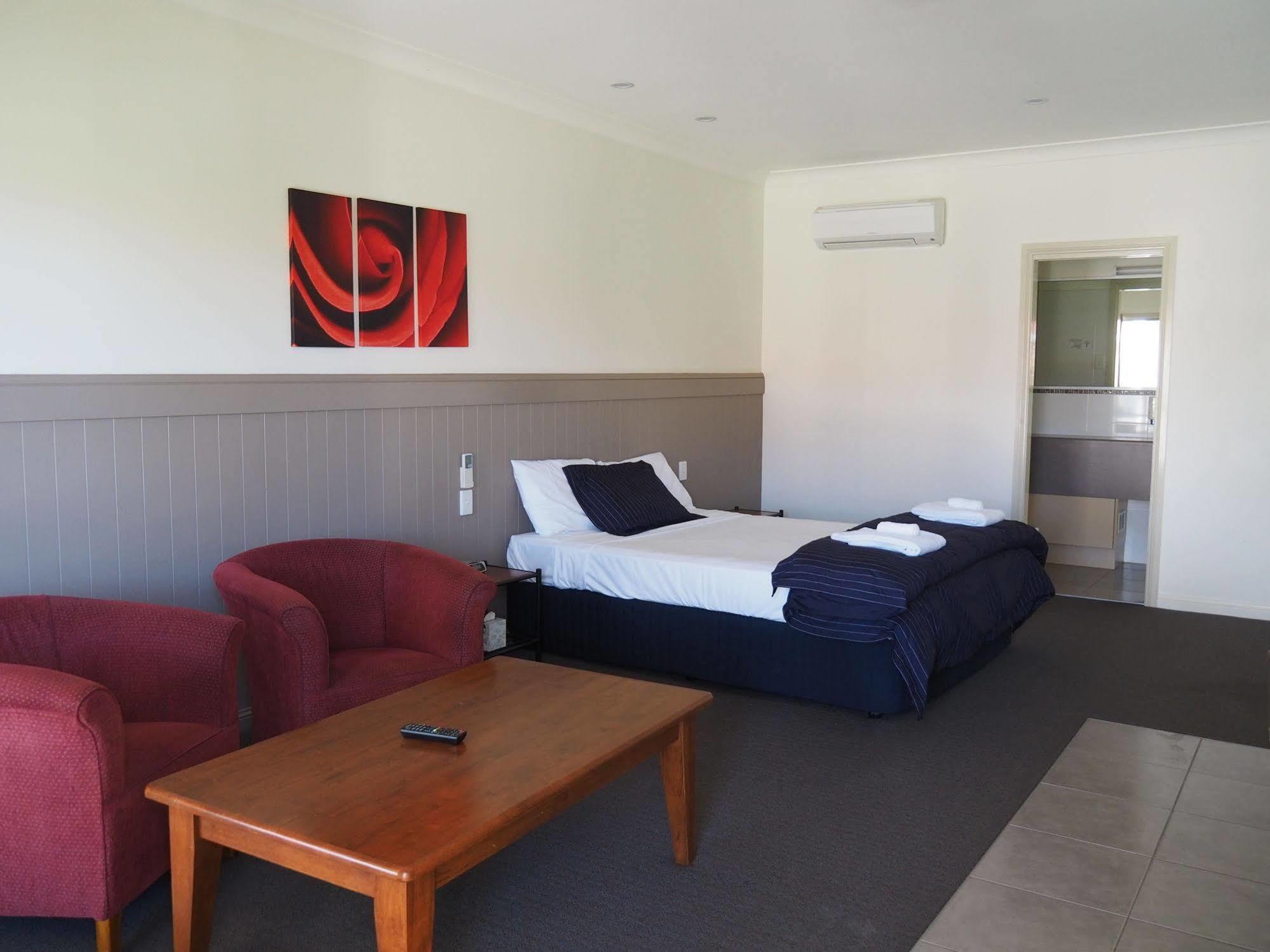 Pittsworth Motor Inn Eksteriør bilde