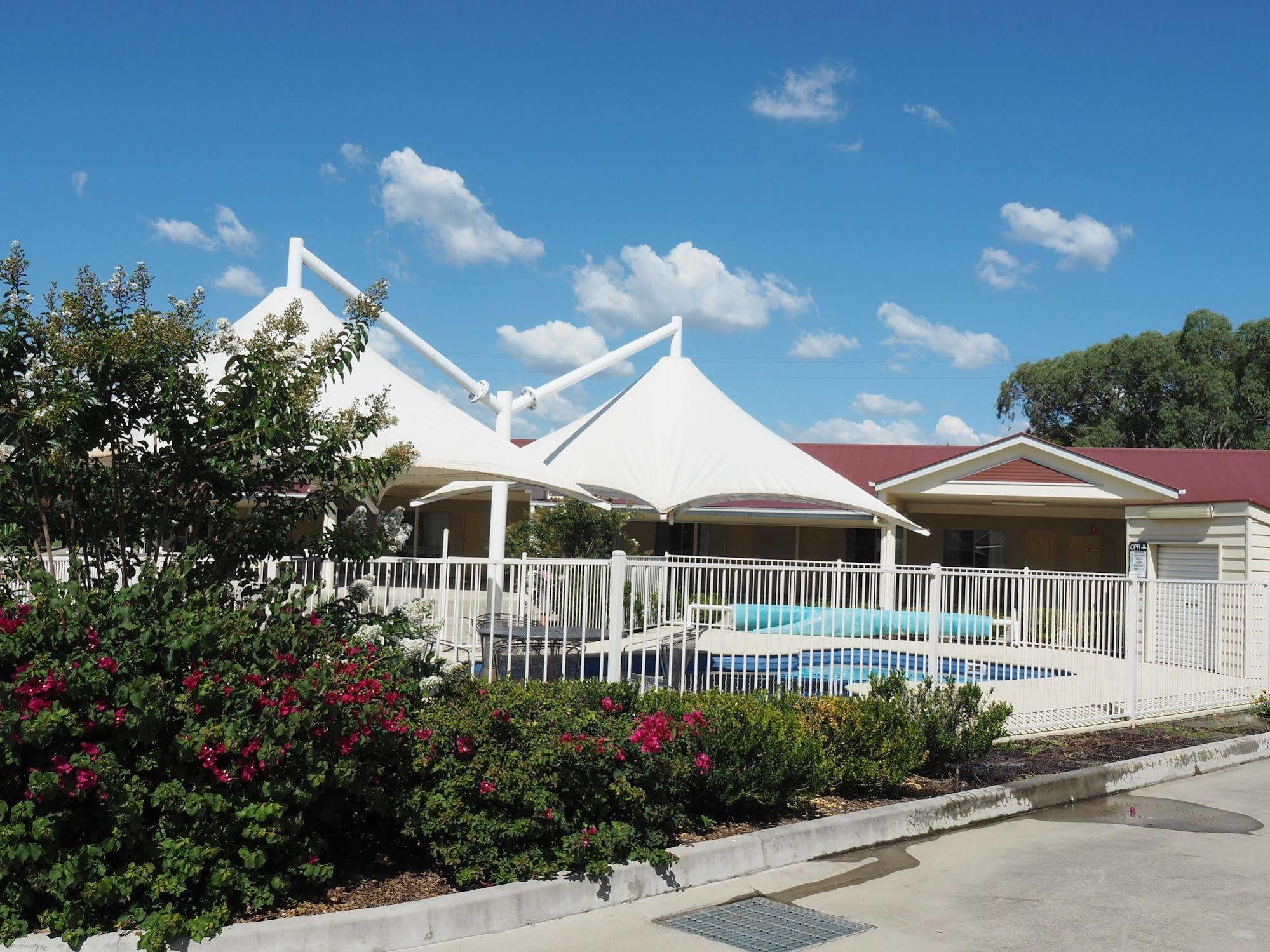 Pittsworth Motor Inn Eksteriør bilde
